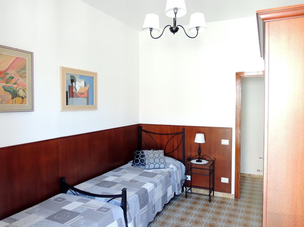 Mary Centro Storico Apartman Alghero Szoba fotó